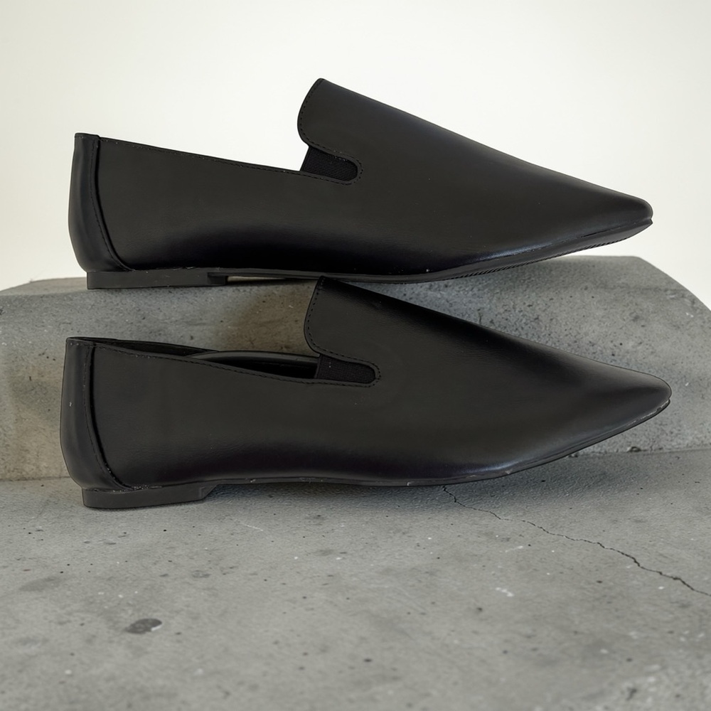 H By Halston Black Pointed Toe Flats Women 6.5 Vegan Leather Minimalist Loafers - Picture 5 of 6